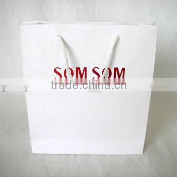 luxury fashion brand white shopping paper bag/shopping bag