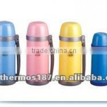 Plastic vacuum travel bottle with small size and soft material handle