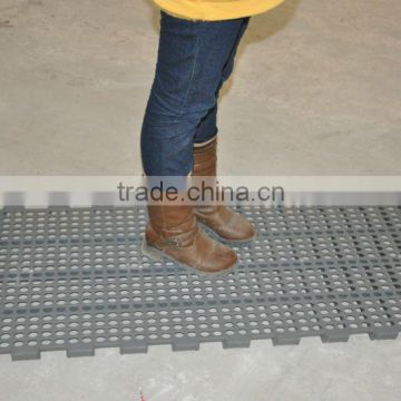 solid poultry farm vinyl tile and stent