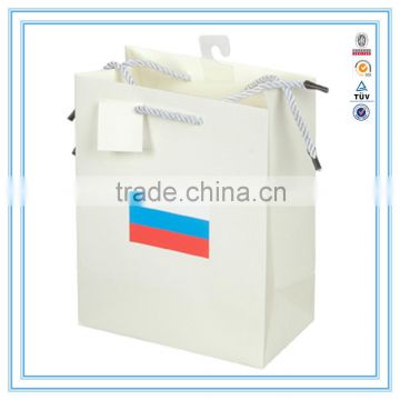 Alibaba China custom white cardboard paper bag shopping paper bag paper gift bag with handles