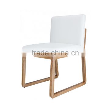 D024A Bent plywood chair