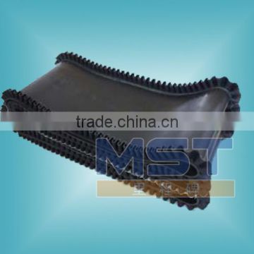 Pattern rubber conveyor belt for vertical use