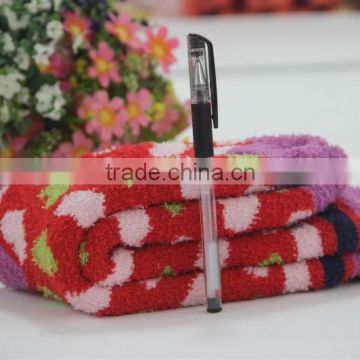 2015 girls winter new fashion breathable christmas thermal socks