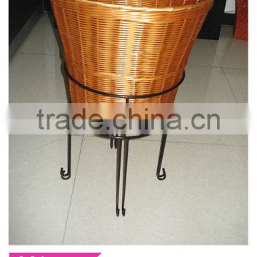 Plastic rattan &PP tube indoor flower basket