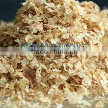 Mix pine and rubber Shavings for animal bedding