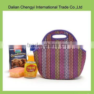 Wholesale high capacity stripes insulted polyester cooler bag with grip hole