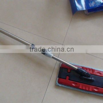 Microfiber mop with plastic handle