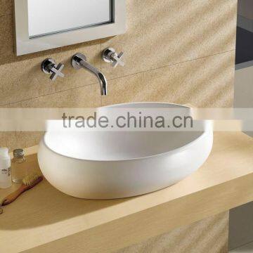 Hot selling sanitary ware ceramic basin/bathroom sink (BSJ-A8354-2)