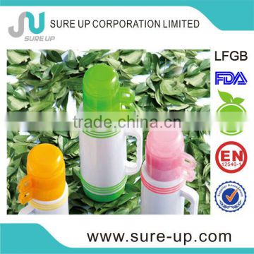 Popular insulated plastic outer glass liner flask with two cup,(FSUD)