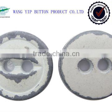 13mm painted white 2 holes button