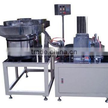 automatic assembling machine for plastic cap