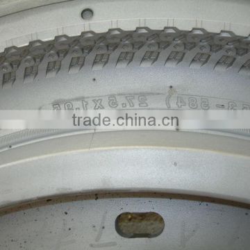 tyre making machine and tire mold