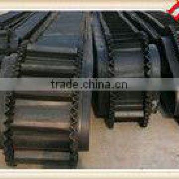 Heavy-duty transportation corrugated sidewall conveyor belt in machinary