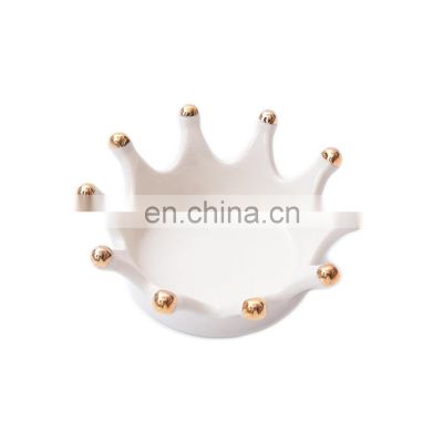 New Factory modern luxurious ceramic crown figurine sculpture statues for home decor