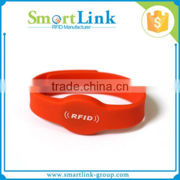 Passive RFID HF Silicon Wristband,13.56Mhz contactless rfid nfc bracelet,rfid hotel management and e-payment watches price