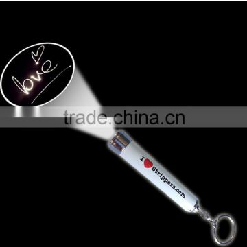 2015 new and fashion led battery projector keychain to promotion and advertising