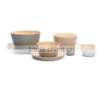 Set of spun bamboo dinnerware
