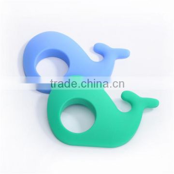 Top selling funny cute design silicone whale shape baby teether,teething pendant toy