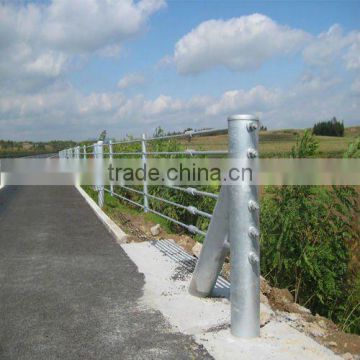Cable guardrail