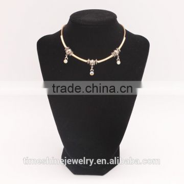 Best selling short leather with gold metal charms necklace
