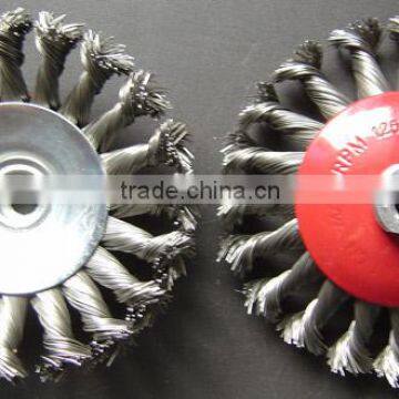 Twisted wire bevel brush