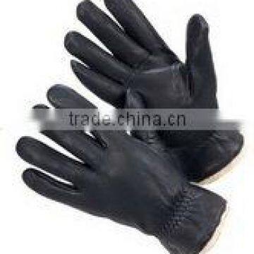 Black deer drive glove