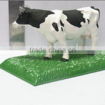 Plastic milk cow model toy