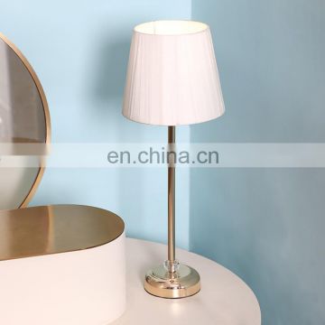 Japanese modern simple custom iron base gold cheap desk lights for office