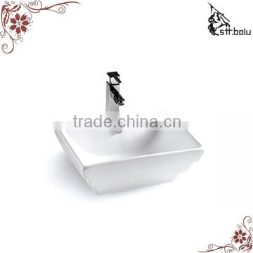 Sanitary ware ceramic wash basin unit