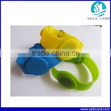 Top quality RFID wristband with Silicone material for wholesale