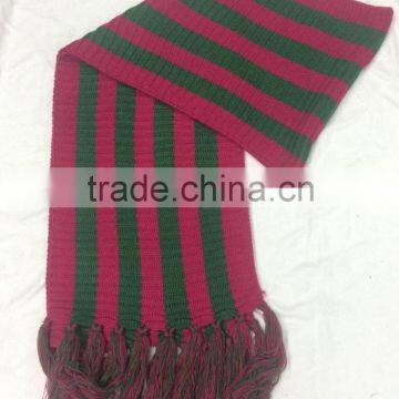 Stock Item knitted red and green stripe scarf with fringes