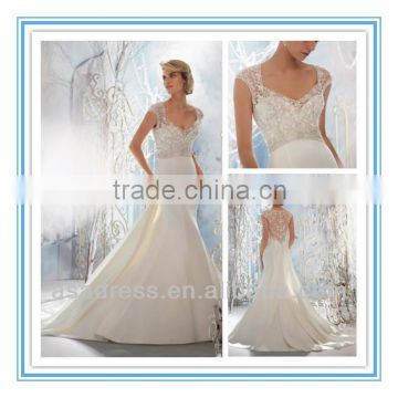 2014 New Style Crystal Beaded Embroidery Overlaying Lustrous Satin China Custom Made Wedding Dress (WDBG-1954)