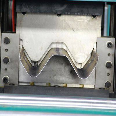 Customized Metal Aluminum-Zinc Alloy Coated Steel Sheet Expressway Fence Protection Highway Crash Guardrail 2/3 Waves Roll Forming Machine Manufacture Line