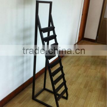 Flooring display rack