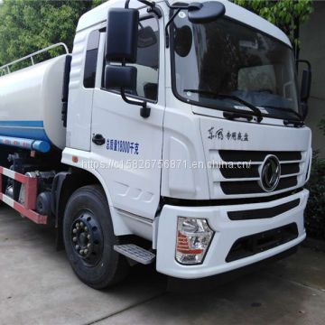 Dongfeng 12 tons of green spraying vehicles flew out of the country to fight the plague