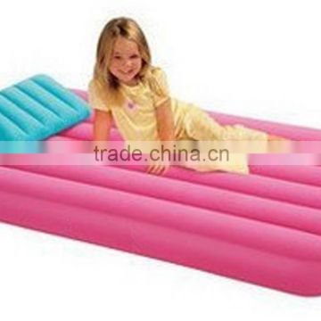 Queen size inflatable air bed with flocked surface for camping