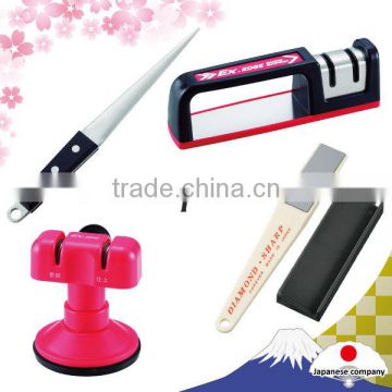 Handheld and A simple knife sharpening rods