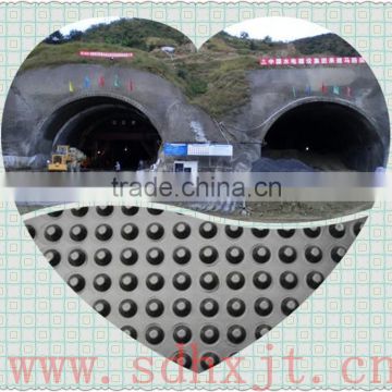 Waterproofing system of rail tunnel plastic drain board