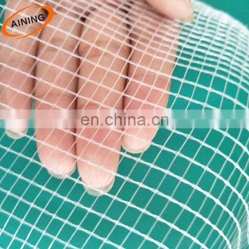 Anti-frost and anti-hail mono filament net, highly run-resistant, white crystal color