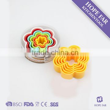 0600041 Hot sale flower shape plastic cake mould set