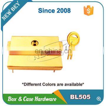 China Wholesale Mini Metal Gold Jewelry Box Key Lock With Key