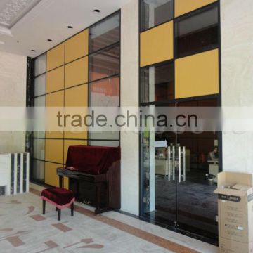glass partition for restaurant