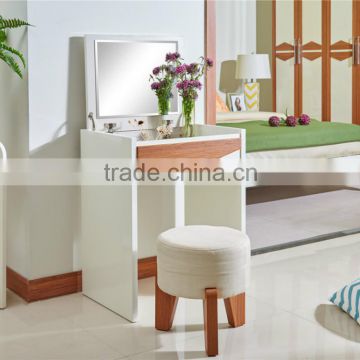 Modern glossy white dresser with built in mirror