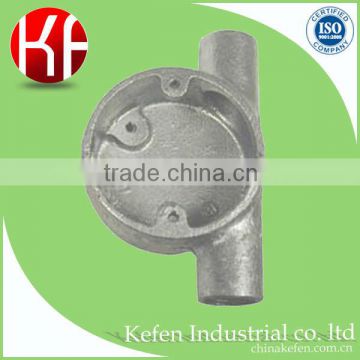 BS4568 electrical cable conduit connector & 20mm malleable iron circular tangent through box