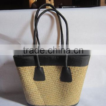 Manufacture price simple handbag 100% made of Vietnamese seagrass