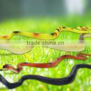 hot selling rubber sticky simulation scaried snake tricky toys