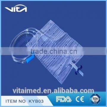 Urine bag with cross outlet KYB03