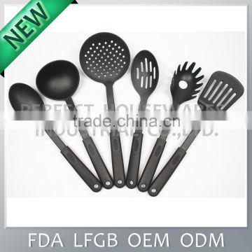 Black High quality nylon kitchen utensil set / nylon kitchen tools with nylon handle