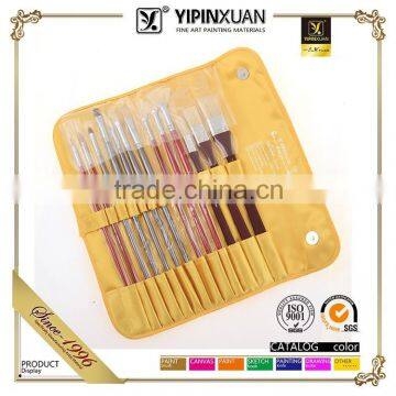 Hot Selling 13Pcs Different Shapes Nylon Bristle Wooden Handle Artist Paint Brush Set With Bag