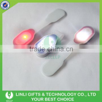 2016 Latest Products Hand Free LED Lighting Flashing Silicone Magnetic Light